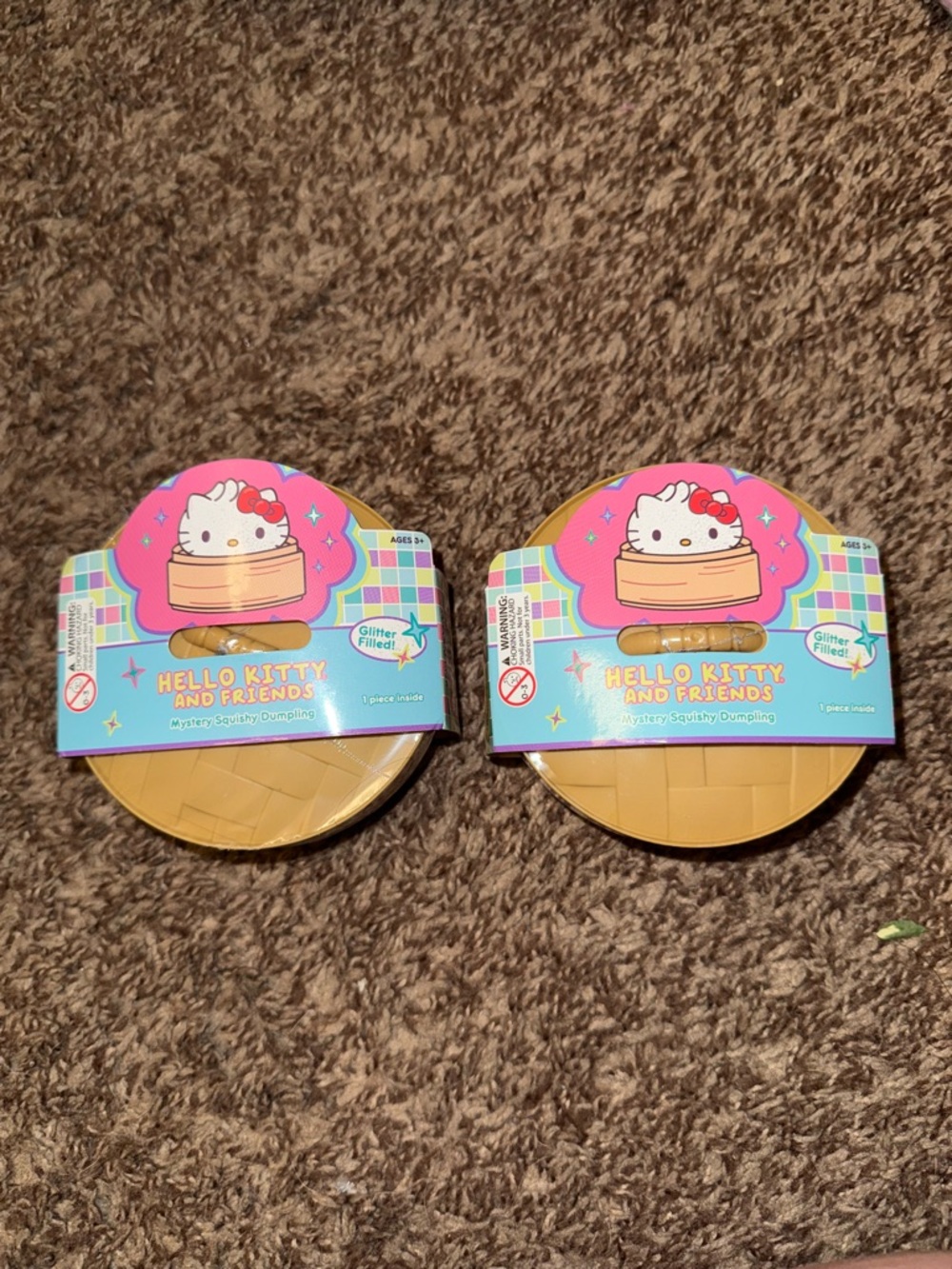 2 Hello Kitty and Friends Mystery Dumplings - Glitter Filled Edition Sealed